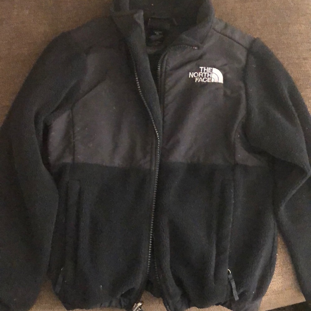 Girls size 6 black North Face jacket